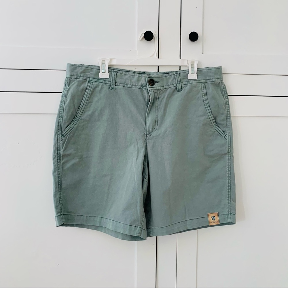 Men’s Urban Pipeline Green Ultimate Flex Hits Above Knee Short Size 36